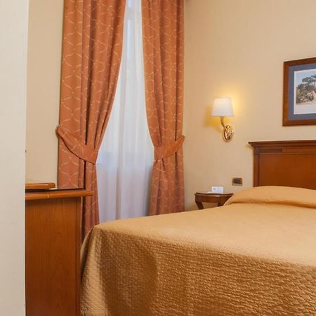 Le Cheminee Business Hotel Napoli Екстериор снимка