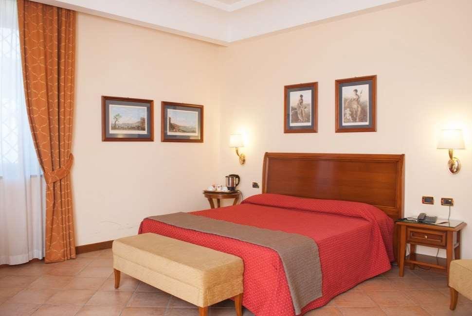 Le Cheminee Business Hotel Napoli Стая снимка