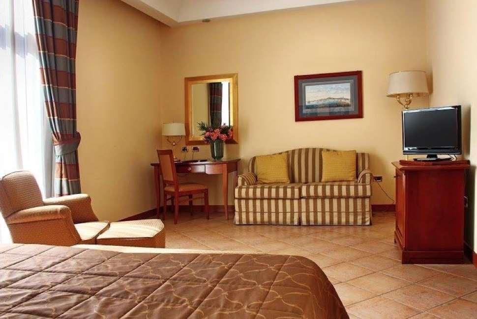 Le Cheminee Business Hotel Napoli Стая снимка