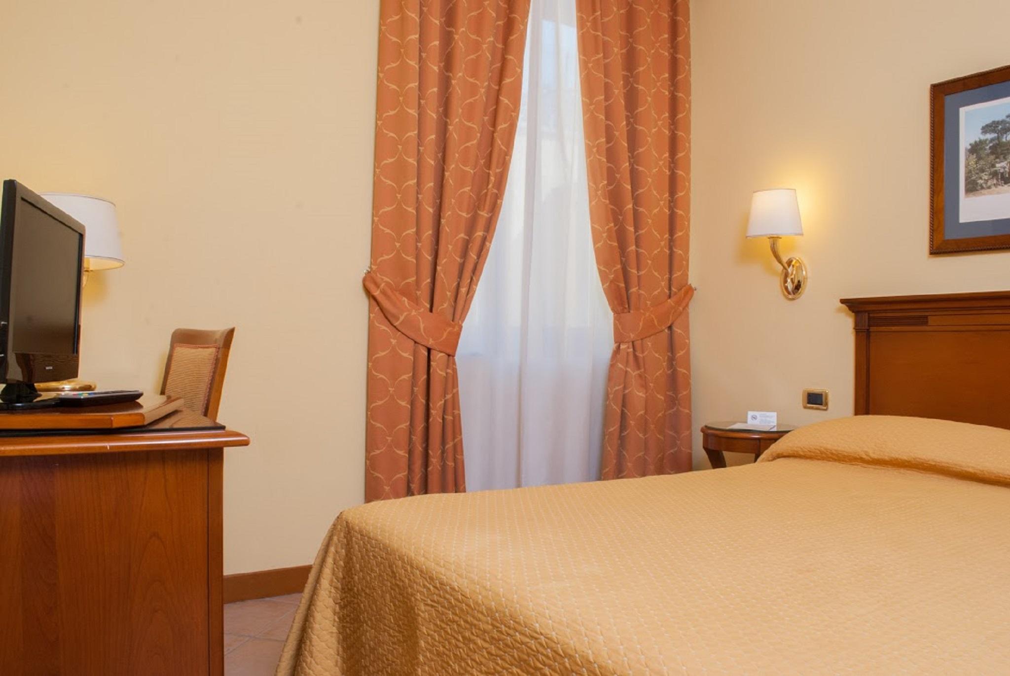 Le Cheminee Business Hotel Napoli Екстериор снимка
