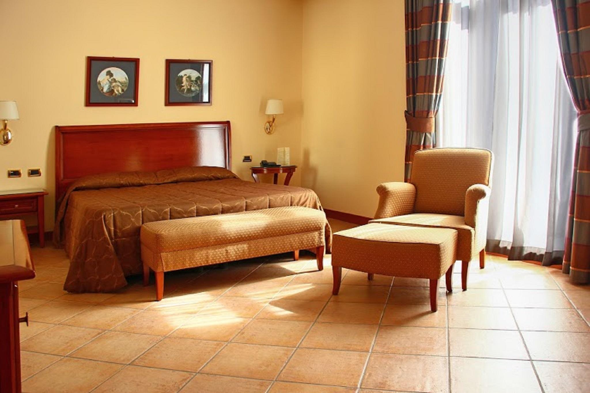 Le Cheminee Business Hotel Napoli Екстериор снимка