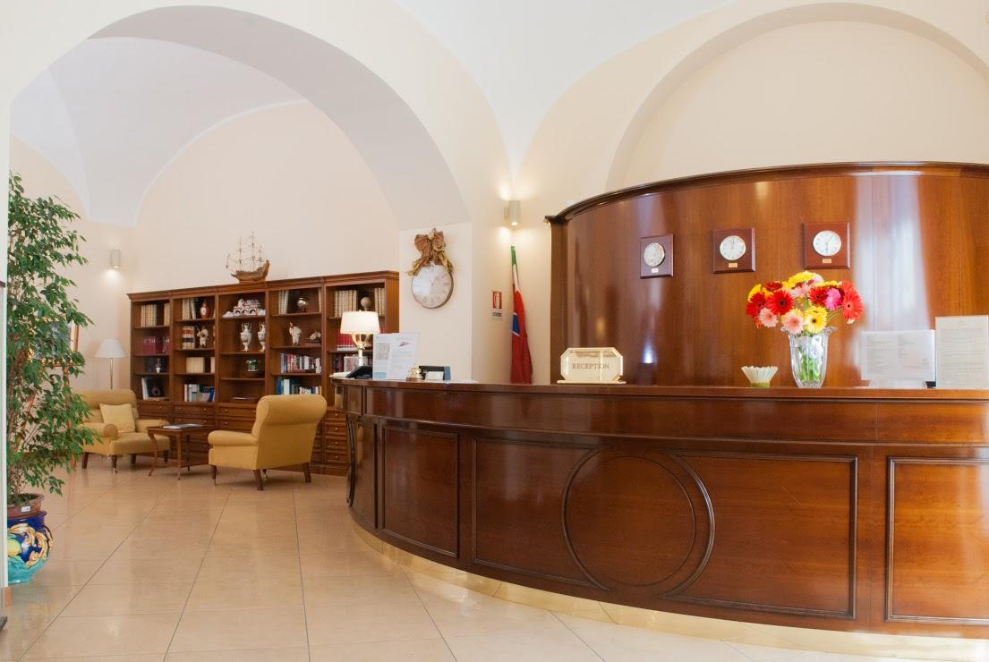Le Cheminee Business Hotel Napoli Екстериор снимка