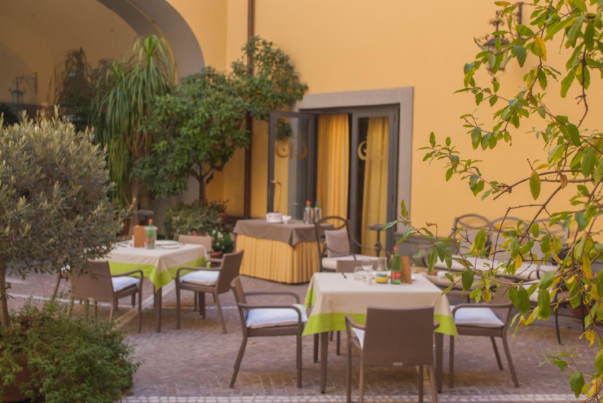 Le Cheminee Business Hotel Napoli Екстериор снимка