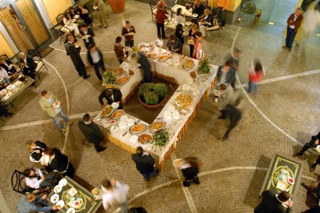 Le Cheminee Business Hotel Napoli Екстериор снимка