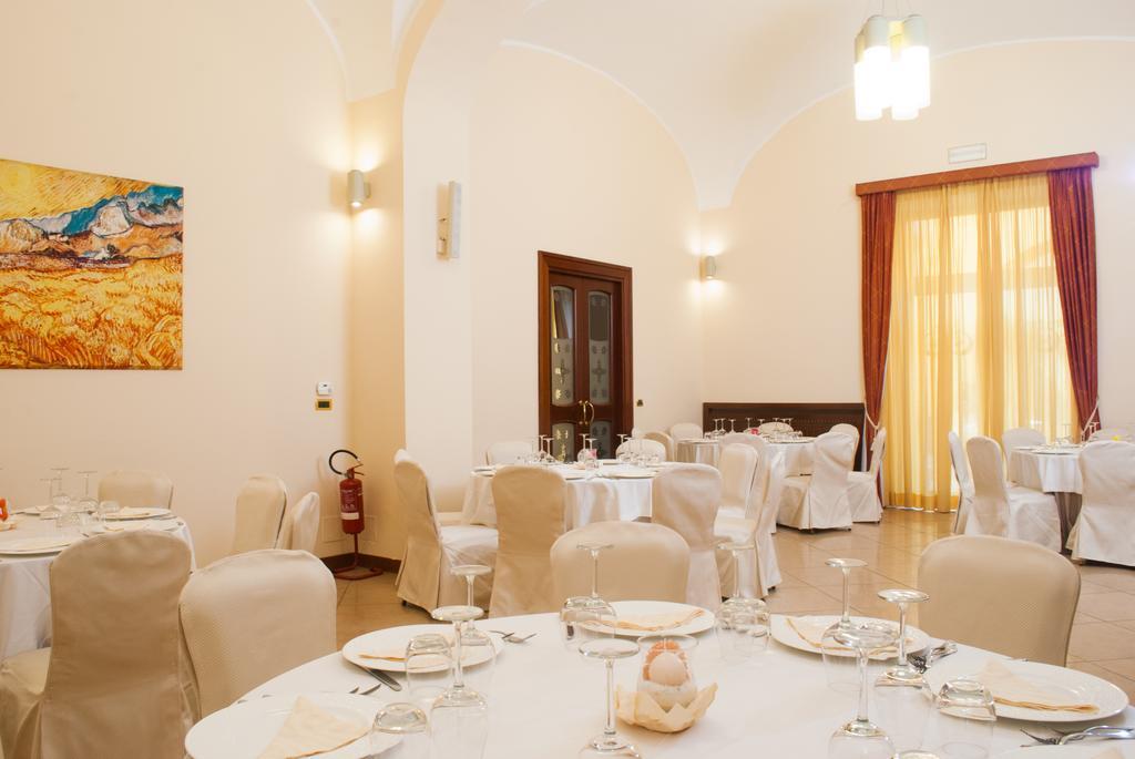 Le Cheminee Business Hotel Napoli Екстериор снимка