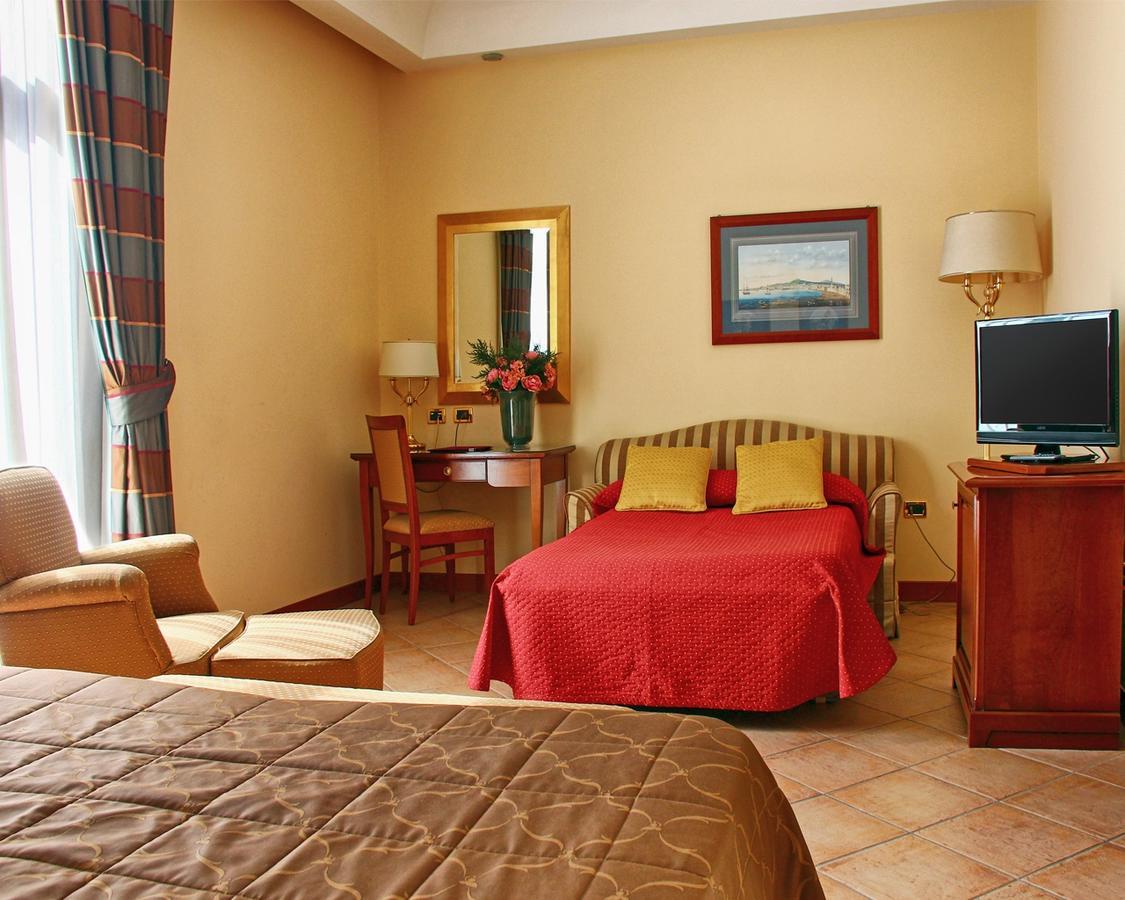 Le Cheminee Business Hotel Napoli Екстериор снимка