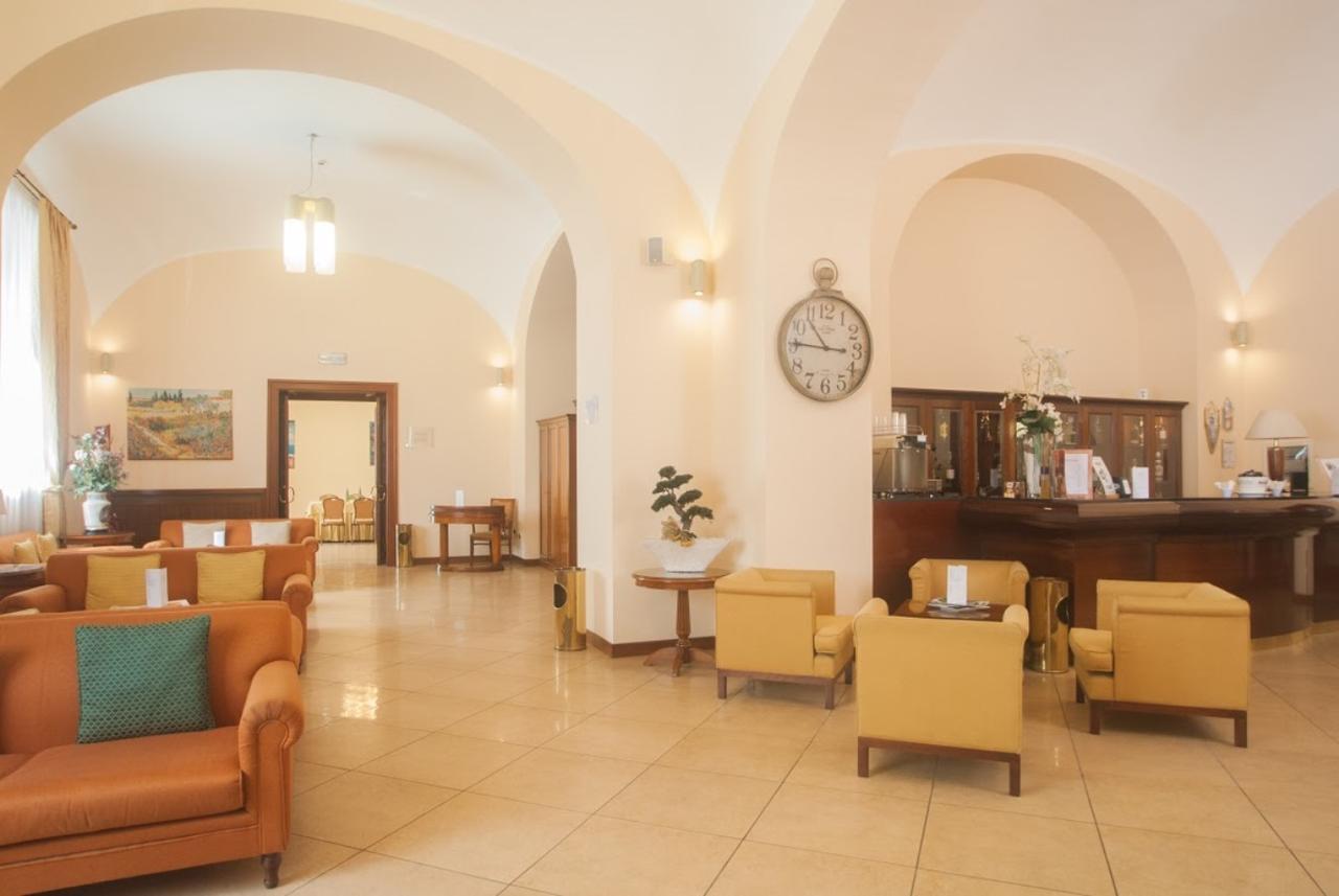 Le Cheminee Business Hotel Napoli Екстериор снимка
