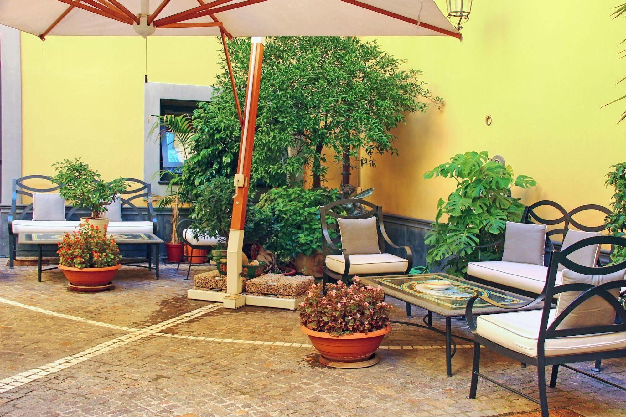 Le Cheminee Business Hotel Napoli Екстериор снимка